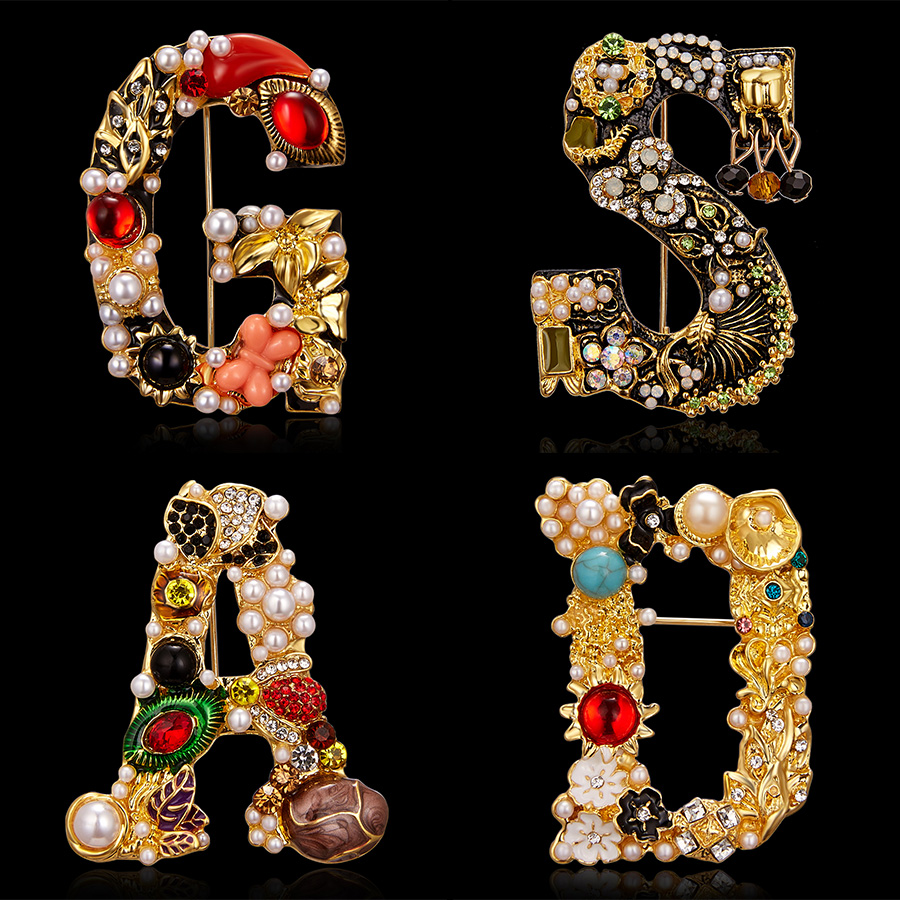 Mode Emaille Parel Strass Brie - Embroidery Letter M recensie en prijs