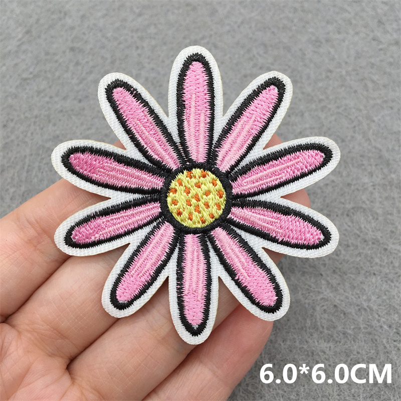 Cartoon Butterfly Cherry Gebor - Embroidery Letter M recensie en prijs